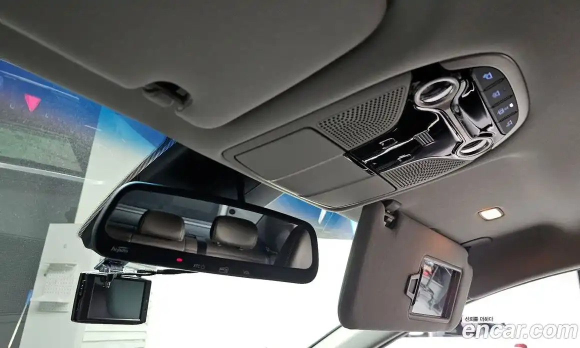 Hyundai Grandeur 2018 3.0 Автомат в Москве № 49625, фото 3