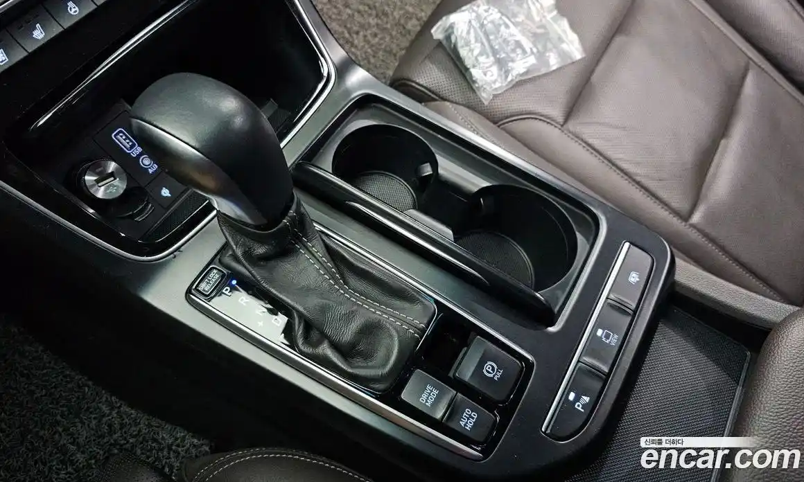 Hyundai Grandeur 2018 3.0 Автомат в Москве № 49625, фото 4