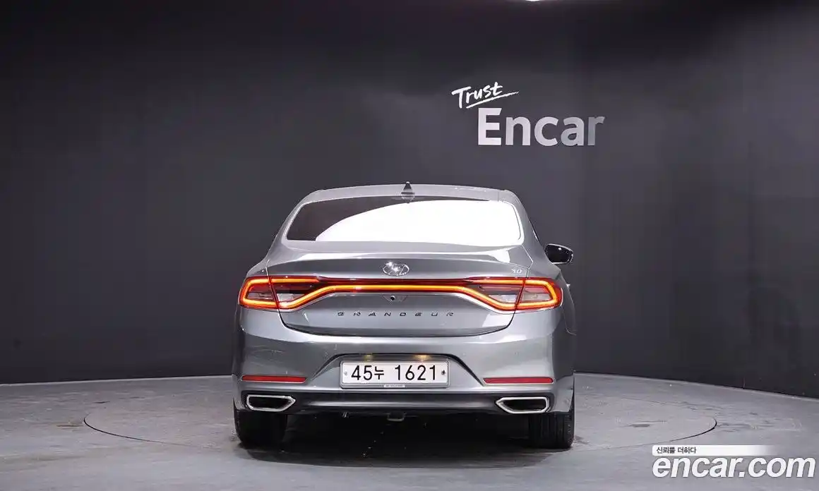 Hyundai Grandeur 2018 3.0 Автомат в Москве № 49625, фото 9