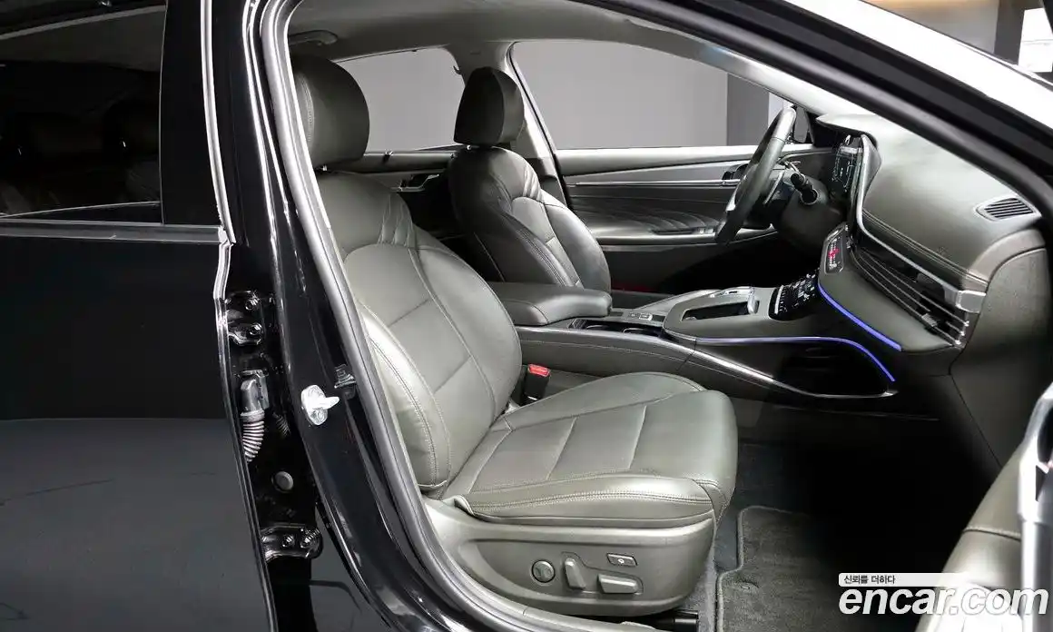 Hyundai Grandeur 2022 3.3 Автомат в Москве № 50157, фото 17