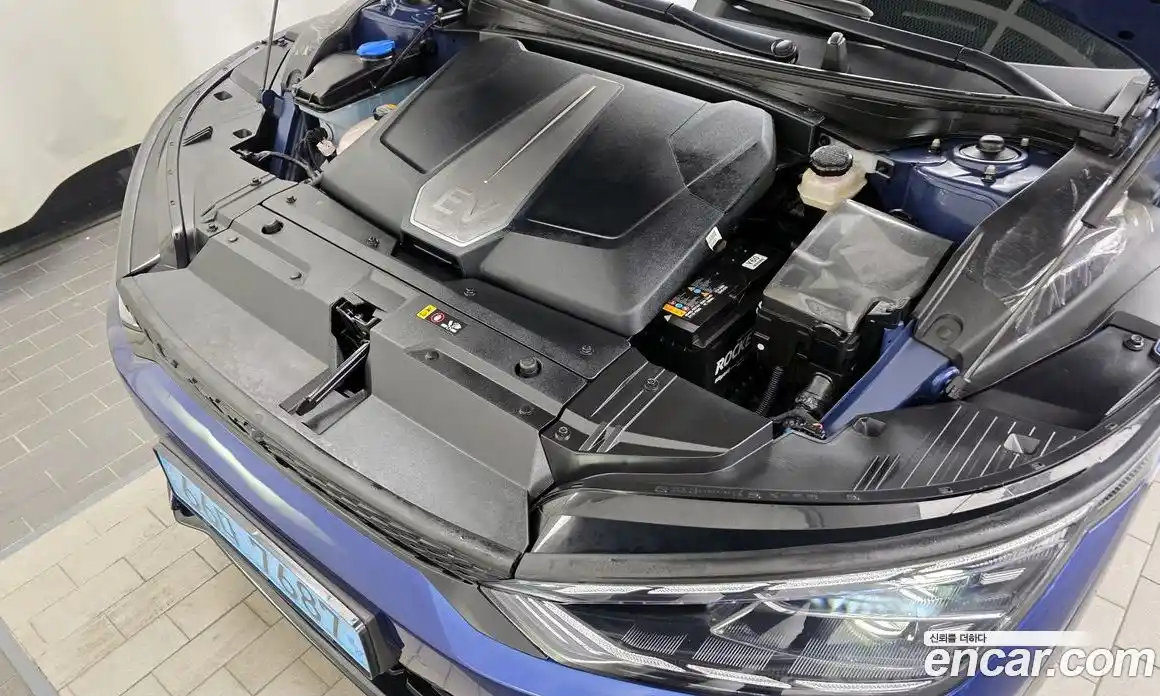 Kia EV6 2023 0.1 Автомат в Москве № 50657, фото 10