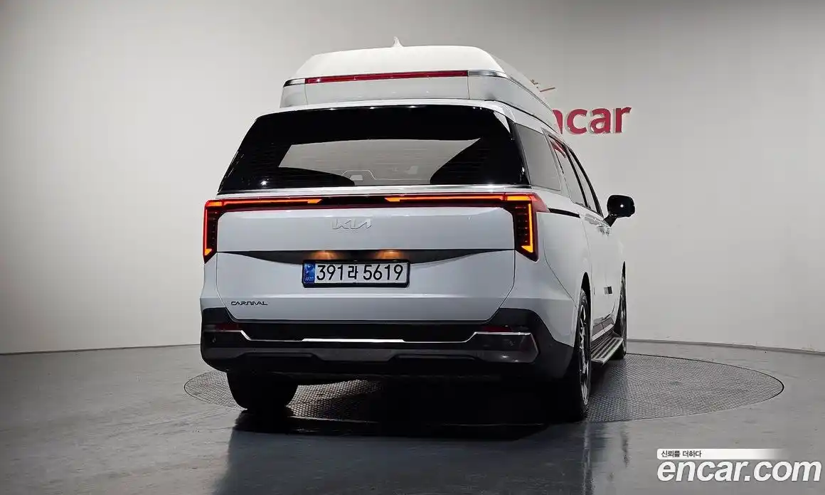 Kia Canival 2024 3.5 Автомат в Москве № 51326, фото 4