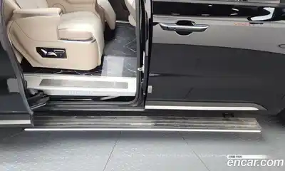 Kia Canival 2023 3.5 Автомат в Москве № 51420, миниатюра 11