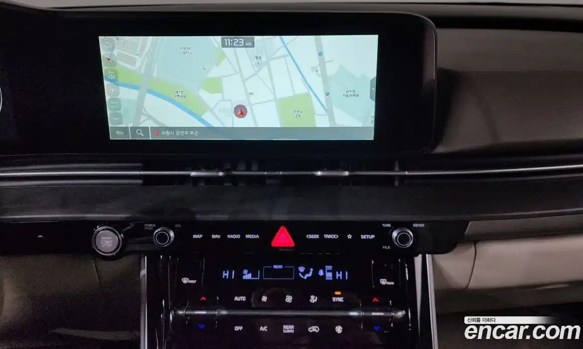 Kia Canival 2023 3.5 Автомат в Москве № 51420, фото 13