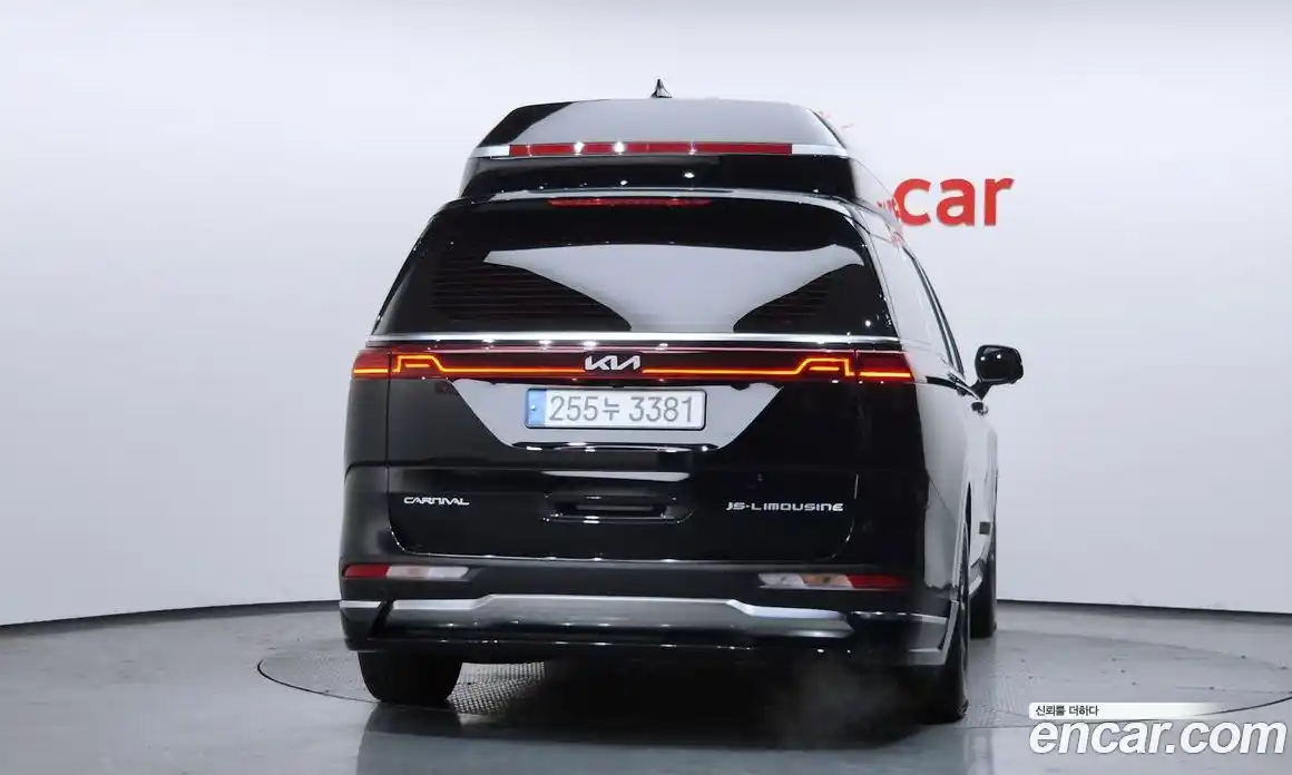 Kia Canival 2023 3.5 Автомат в Москве № 51420, фото 19