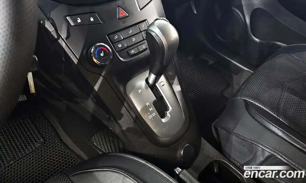 Chevrolet Orlando 2014 2.0 Автомат в Москве № 61064, фото 16