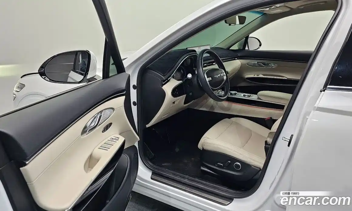 Genesis GV70 2021 2.5 Автомат в Москве № 78850, фото 15