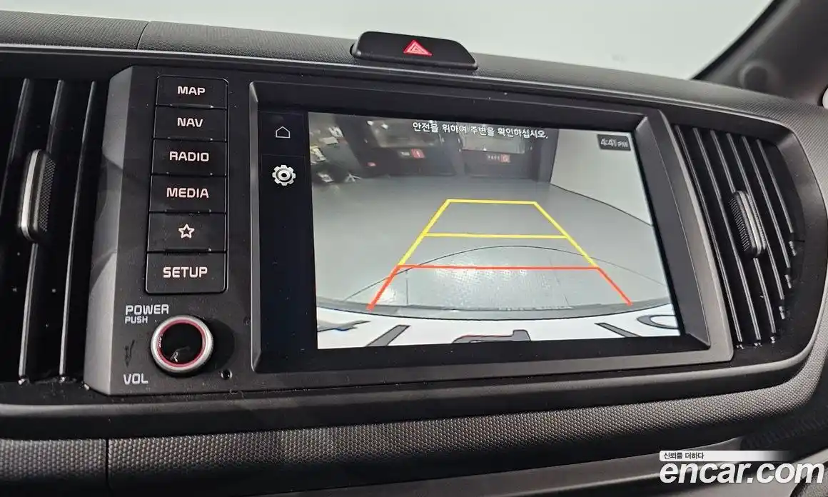 Kia Ray 2023 1.0 Автомат в Москве № 101510, фото 16