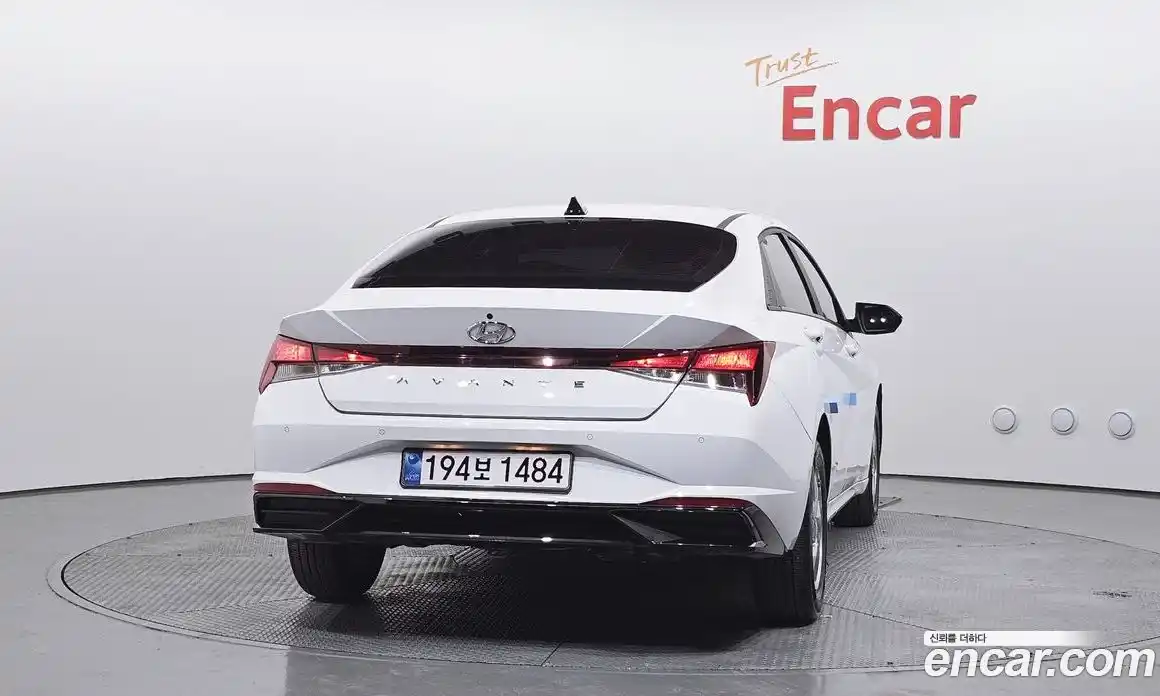 Hyundai Avante 2022 1.6 Автомат в Москве № 108257, фото 16