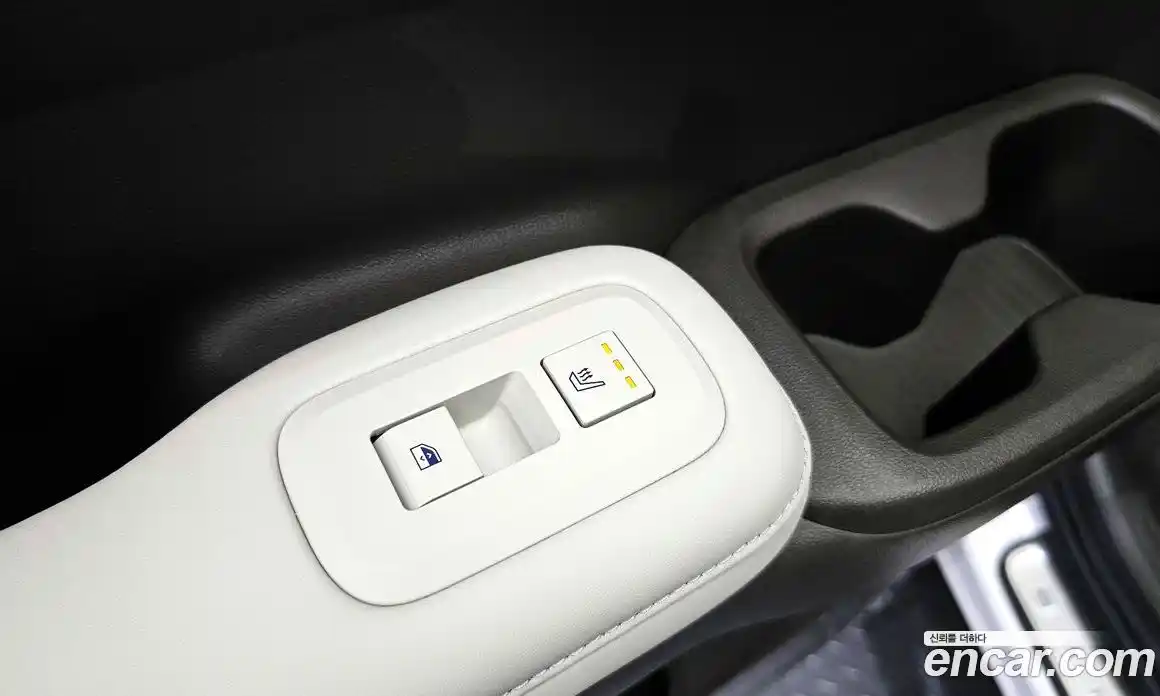 Hyundai Santa Fe 2024 2.5 Автомат в Москве № 109751, фото 4