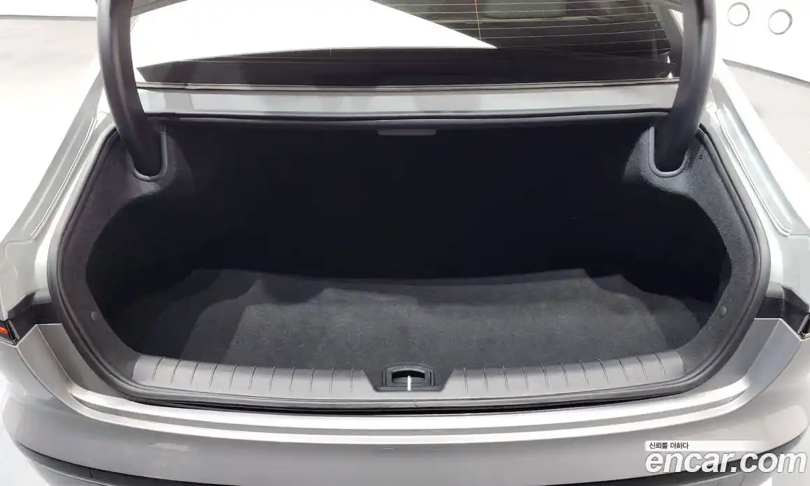 Hyundai Grandeur 2023 3.5 Автомат в Москве № 112559, фото 12