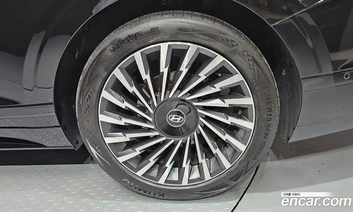 Hyundai Grandeur 2023 2.5 Автомат в Москве № 112674, фото 13