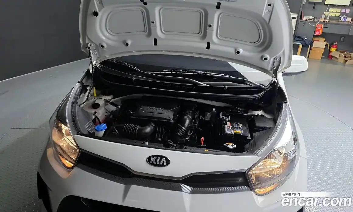 Kia Morning 2021 1.0 Автомат в Москве № 113710, фото 20