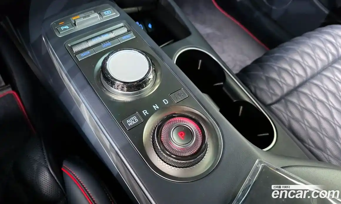 Genesis GV70 2022 2.5 Автомат в Москве № 118452, фото 18