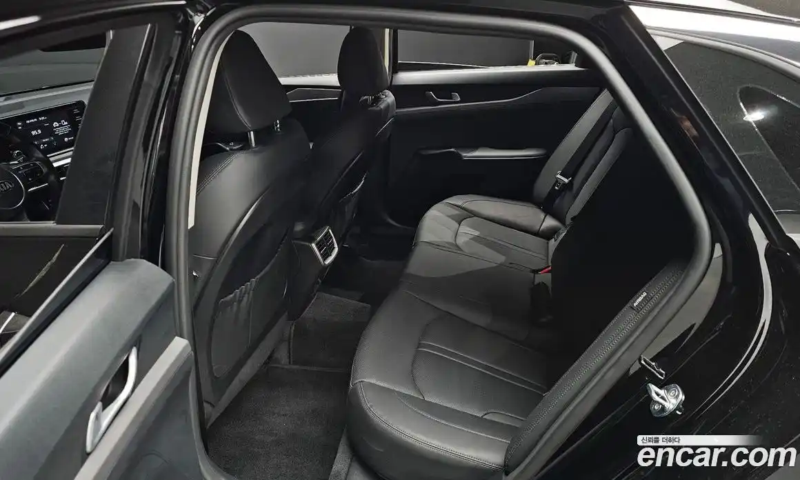 Kia K5 2020 2.0 Автомат в Москве № 120382, фото 11