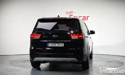 Kia Canival 2018 2.2 Автомат в Москве № 121987, миниатюра 11