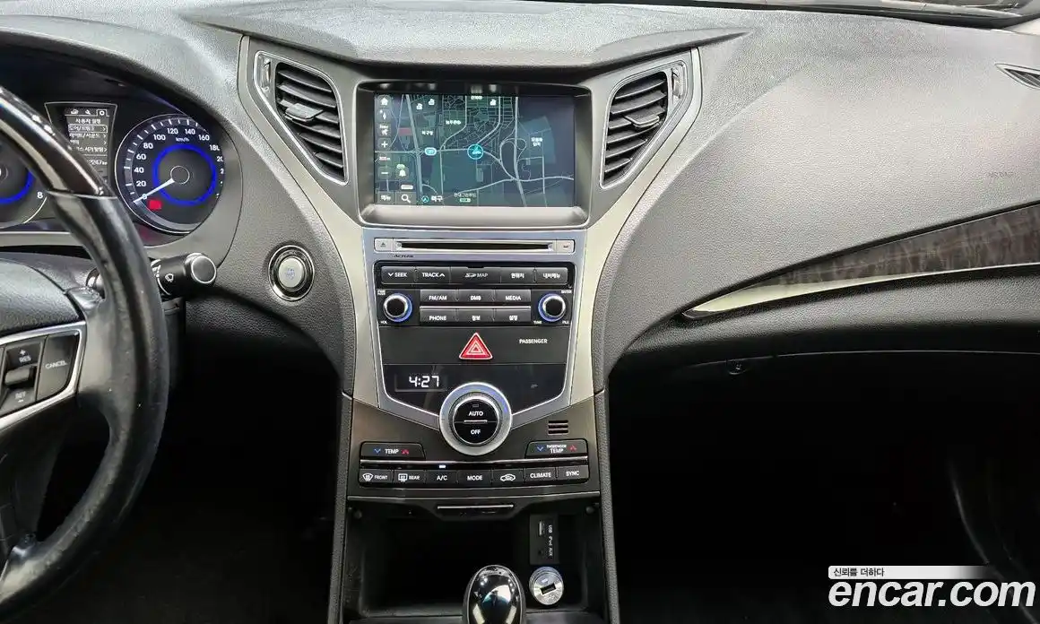 Hyundai Grandeur 2015 2.4 Автомат в Москве № 123651, фото 14