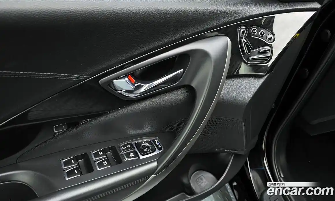 Hyundai Grandeur 2015 2.4 Автомат в Москве № 123651, фото 8