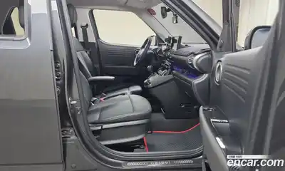 Hyundai Casper 2023 1.0 Автомат в Москве № 126060, миниатюра 7