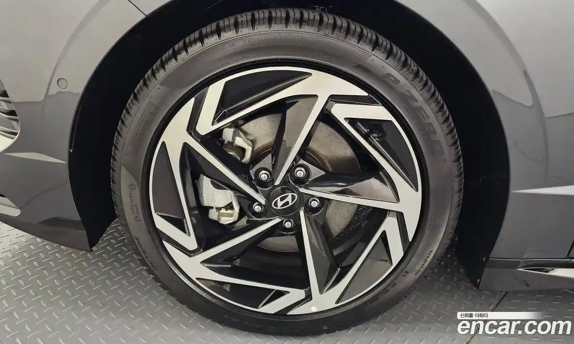 Hyundai Sonata 2025 1.6 Автомат в Москве № 129703, фото 13