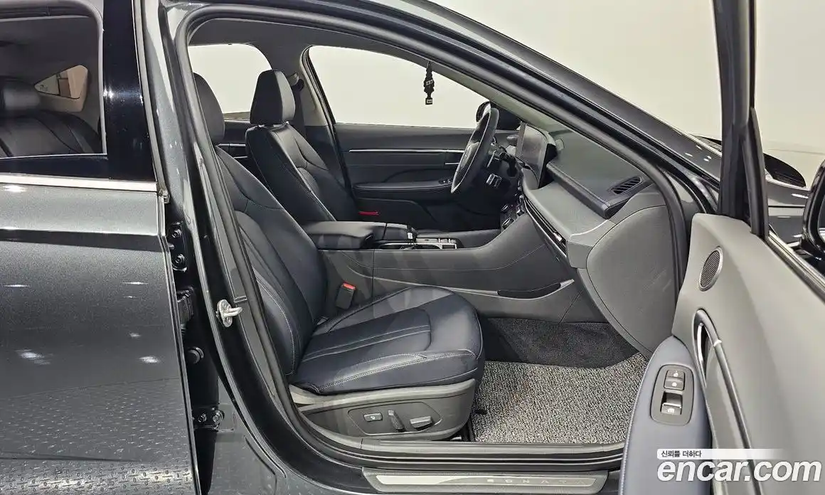 Hyundai Sonata 2025 1.6 Автомат в Москве № 129703, фото 4