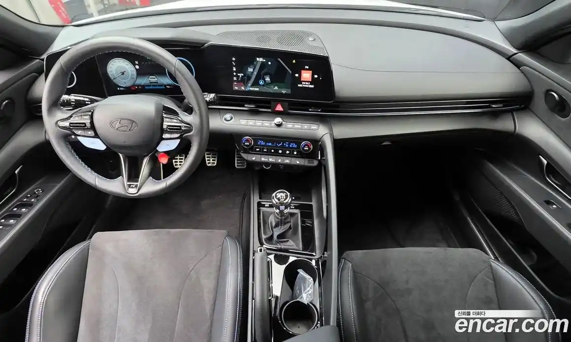 Hyundai Avante 2024 2.0 Механическая в Москве № 130005, фото 4