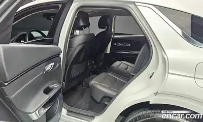 Genesis GV70 2023 2.5 Автомат в Москве № 13033, миниатюра 9