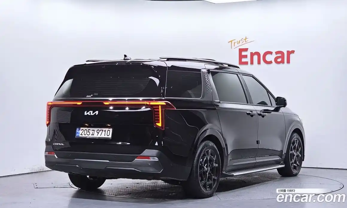 Kia Canival 2024 2.2 Автомат в Москве № 133286, фото 16