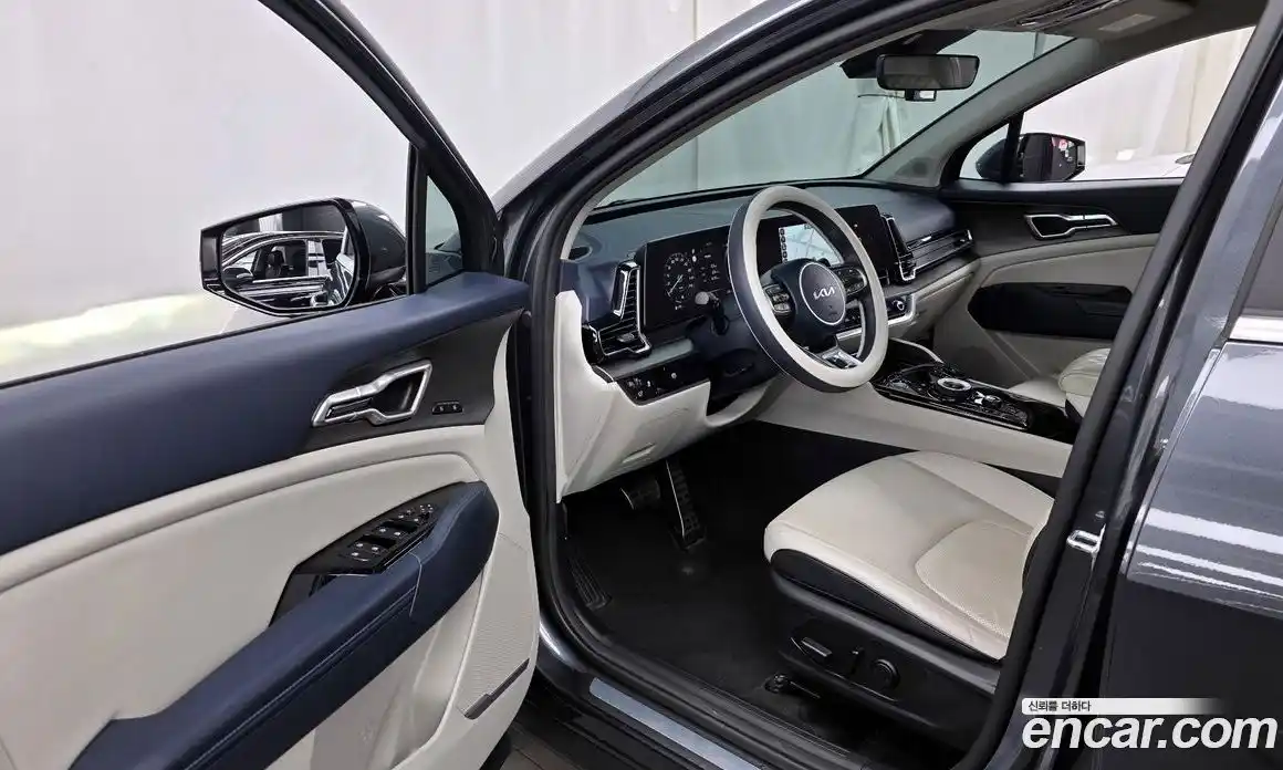 Kia Sportage 2023 1.6 Автомат в Москве № 133353, фото 20