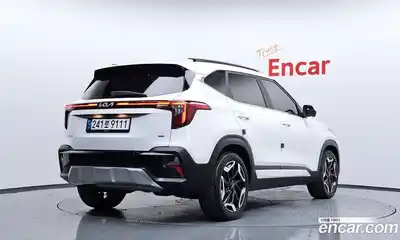 Kia Seltos 2023 1.6 Автомат в Москве № 133441, миниатюра 2