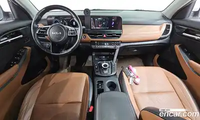 Kia Seltos 2023 1.6 Автомат в Москве № 133441, миниатюра 5