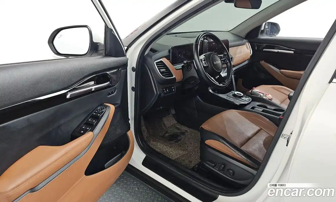 Kia Seltos 2023 1.6 Автомат в Москве № 133441, фото 7