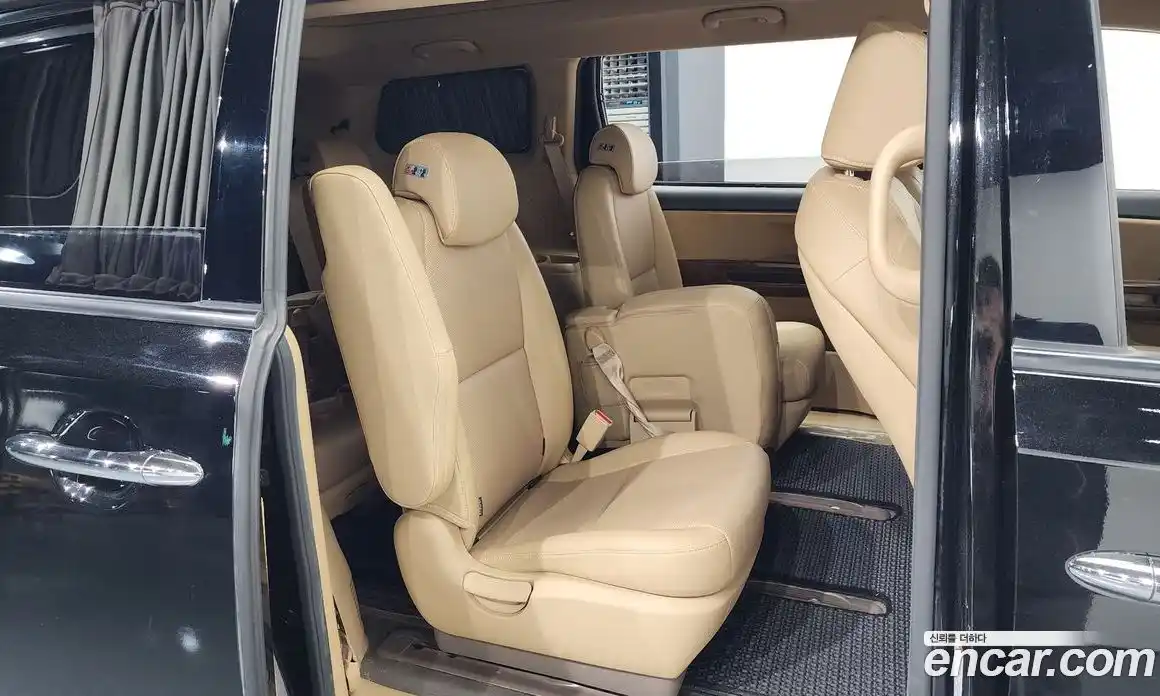 Kia Canival 2017 2.2 Автомат в Москве № 133501, фото 11