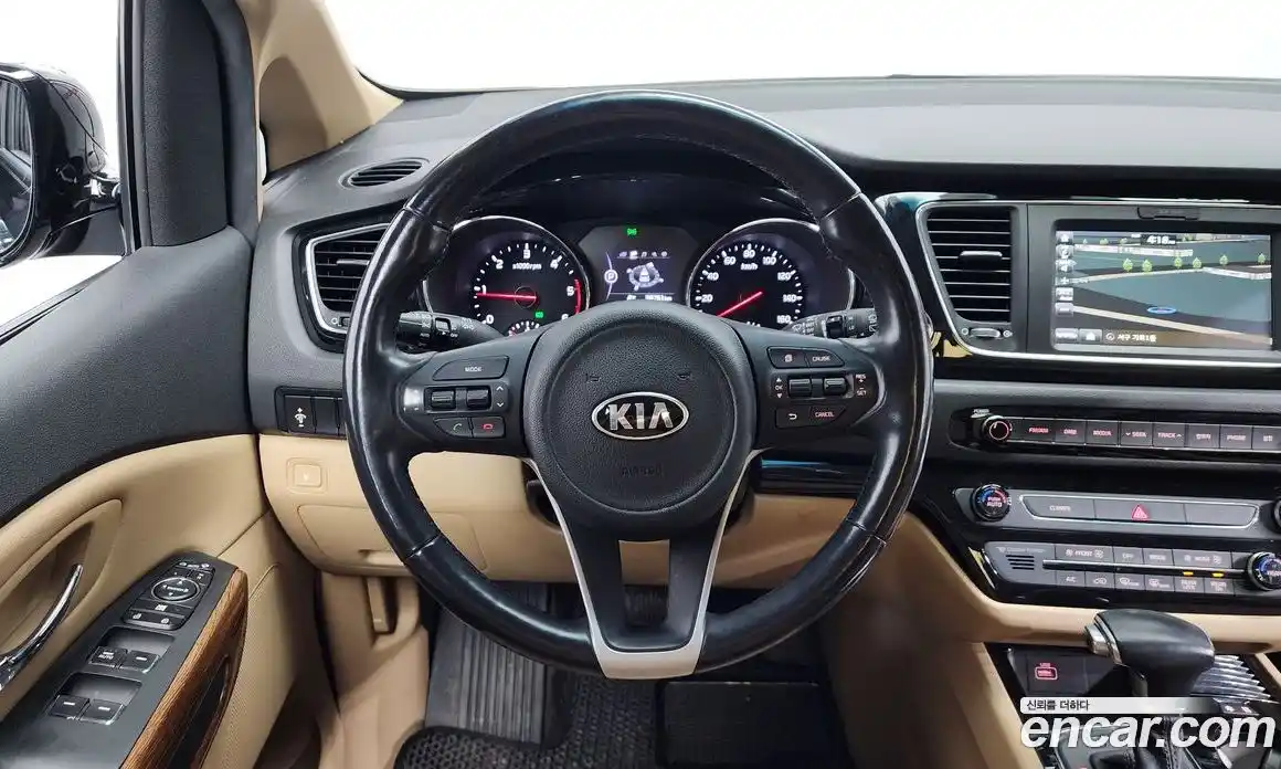 Kia Canival 2017 2.2 Автомат в Москве № 133501, фото 5