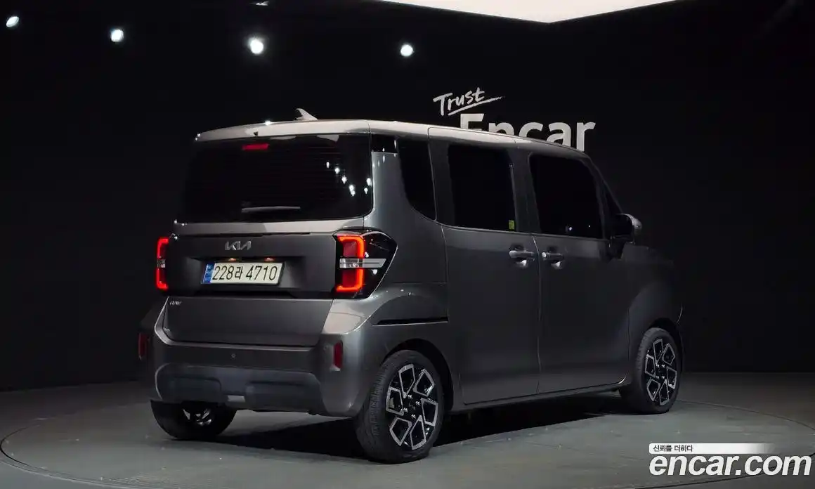 Kia Ray 2023 1.0 Автомат в Москве № 133524, фото 17