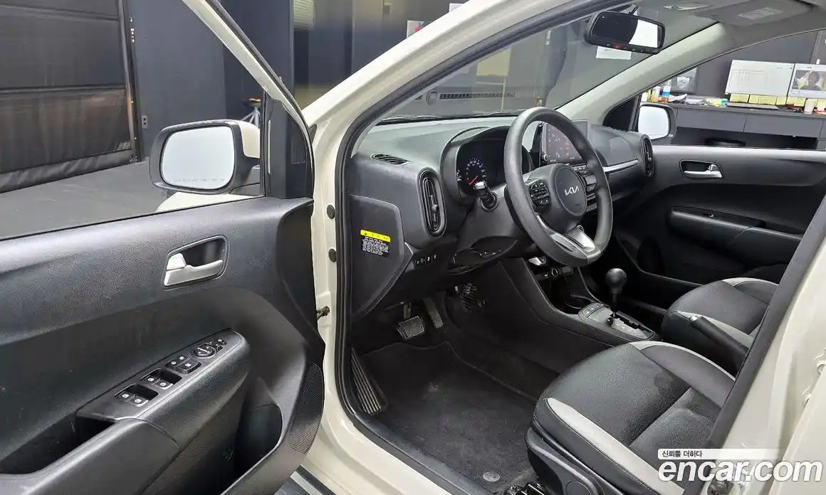 Kia Morning 2023 1.0 Автомат в Москве № 134024, фото 13