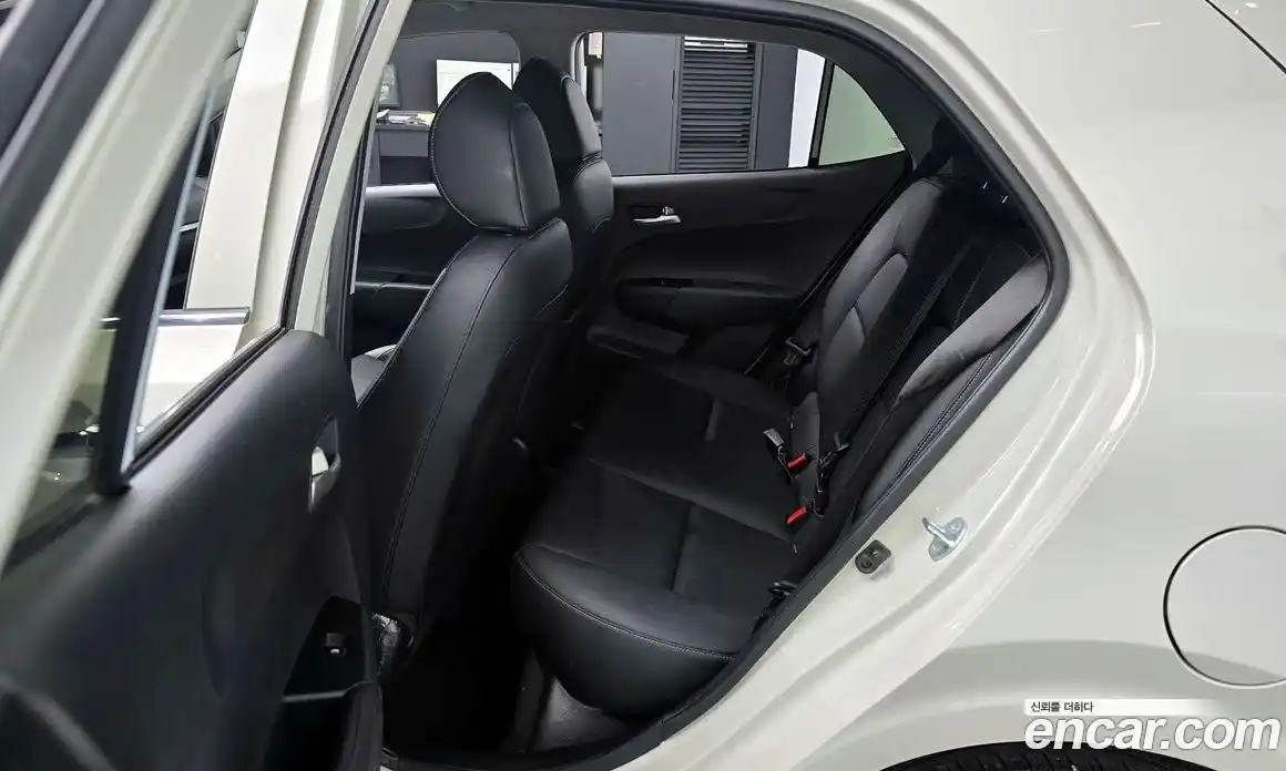 Kia Morning 2023 1.0 Автомат в Москве № 134024, фото 4