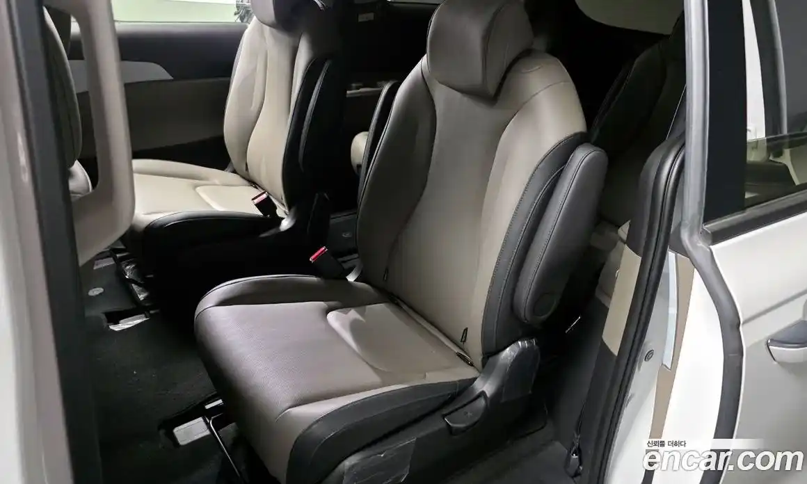 Kia Canival 2025 1.6 Автомат в Москве № 134201, фото 15