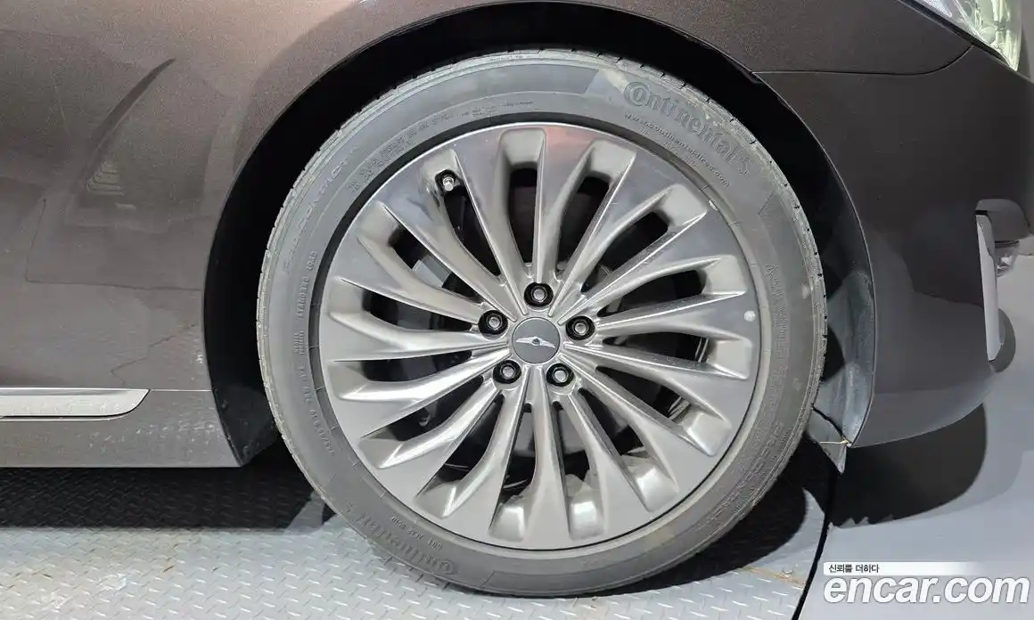 Genesis EQ900 2016 5.0 Автомат в Москве № 13421, фото 3