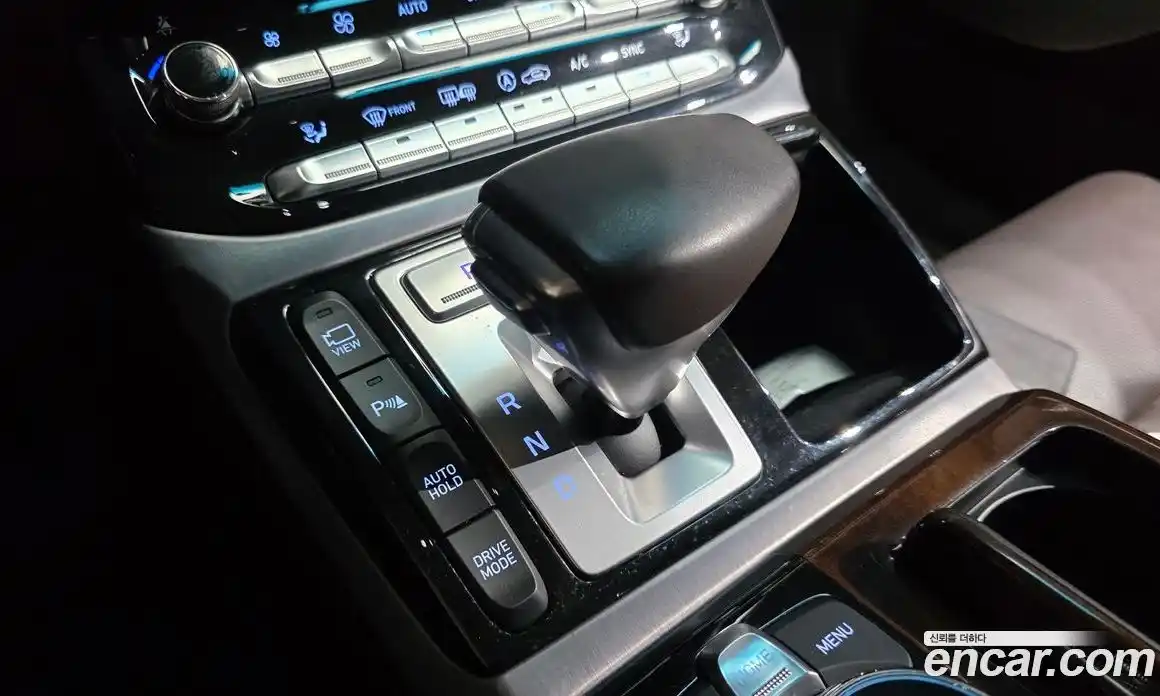 Genesis EQ900 2016 5.0 Автомат в Москве № 13421, фото 4