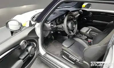 Mini Cooper 2022 Автомат в Москве № 141117, миниатюра 11