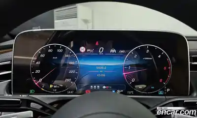 Mercedes-Benz E-Class, 2024