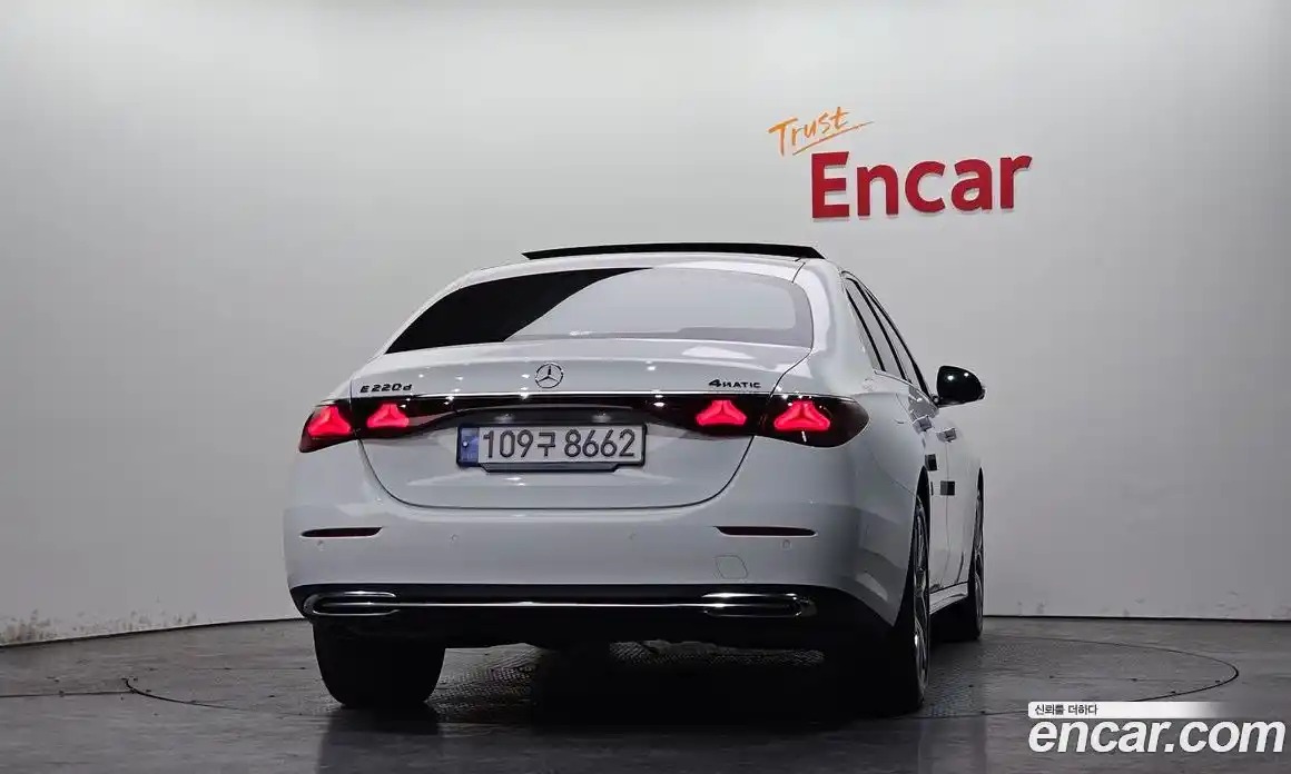 Mercedes-Benz E-Class 2024 2.0 Автомат в Москве № 141353, фото 18