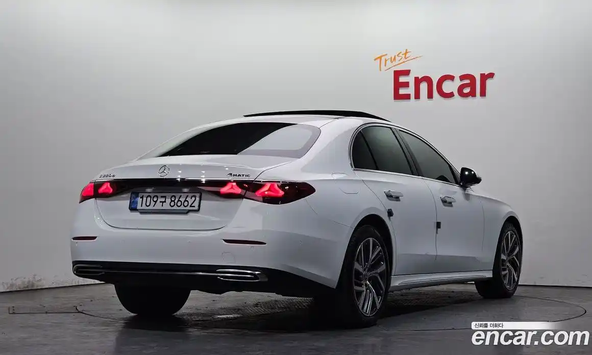 Mercedes-Benz E-Class 2024 2.0 Автомат в Москве № 141353, фото 9