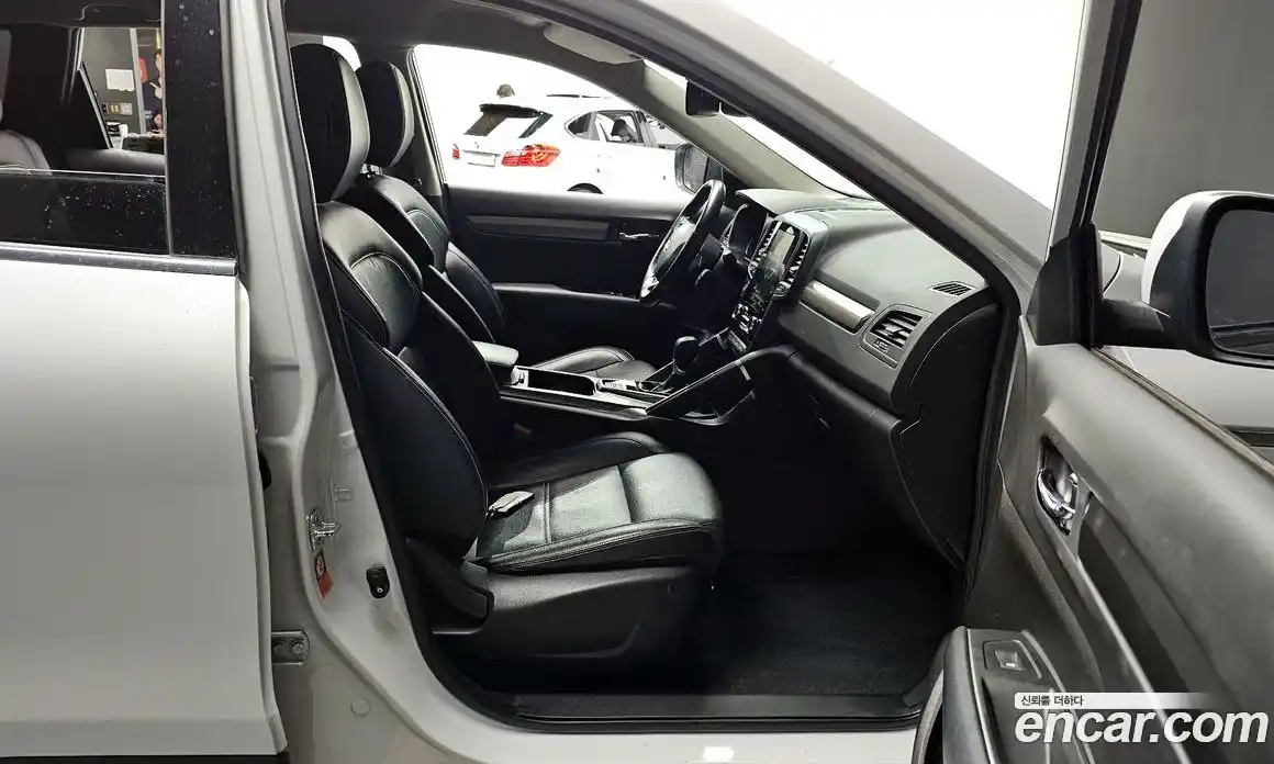 Renault QM6 2023 2.0 Автомат в Москве № 147903, фото 11