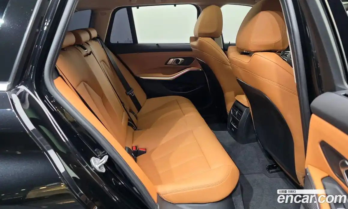 BMW 3-Series 2025 2.0 Автомат в Москве № 153448, фото 3