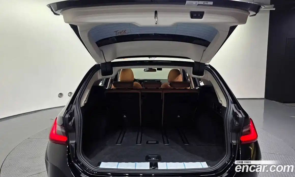 BMW 3-Series 2025 2.0 Автомат в Москве № 153448, фото 6