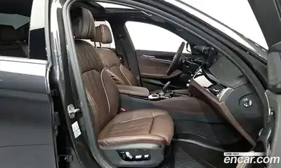 BMW 5-Series 2022 2.0 Автомат в Москве № 157229, миниатюра 3