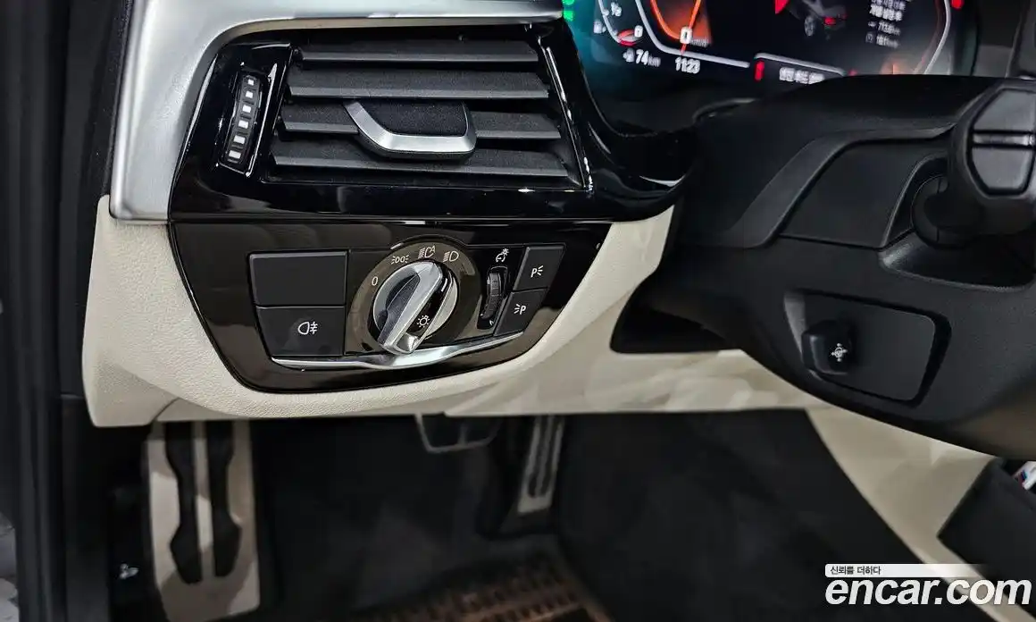 BMW 5-Series 2021 4.4 Автомат в Москве № 158729, фото 13