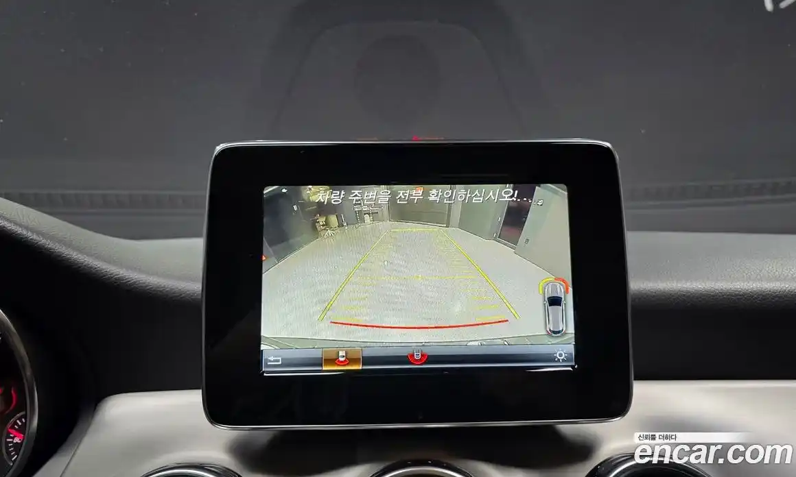 Mercedes-Benz GLA-Class 2019 2.0 Автомат в Москве № 160690, фото 18